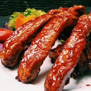 đặt tiệc thôi nôi