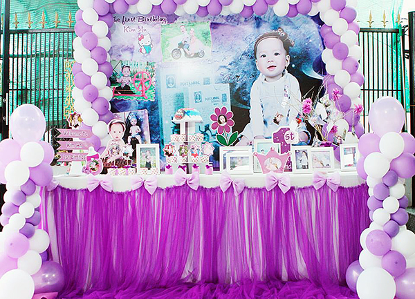 trang trí tiệc thôi nôi